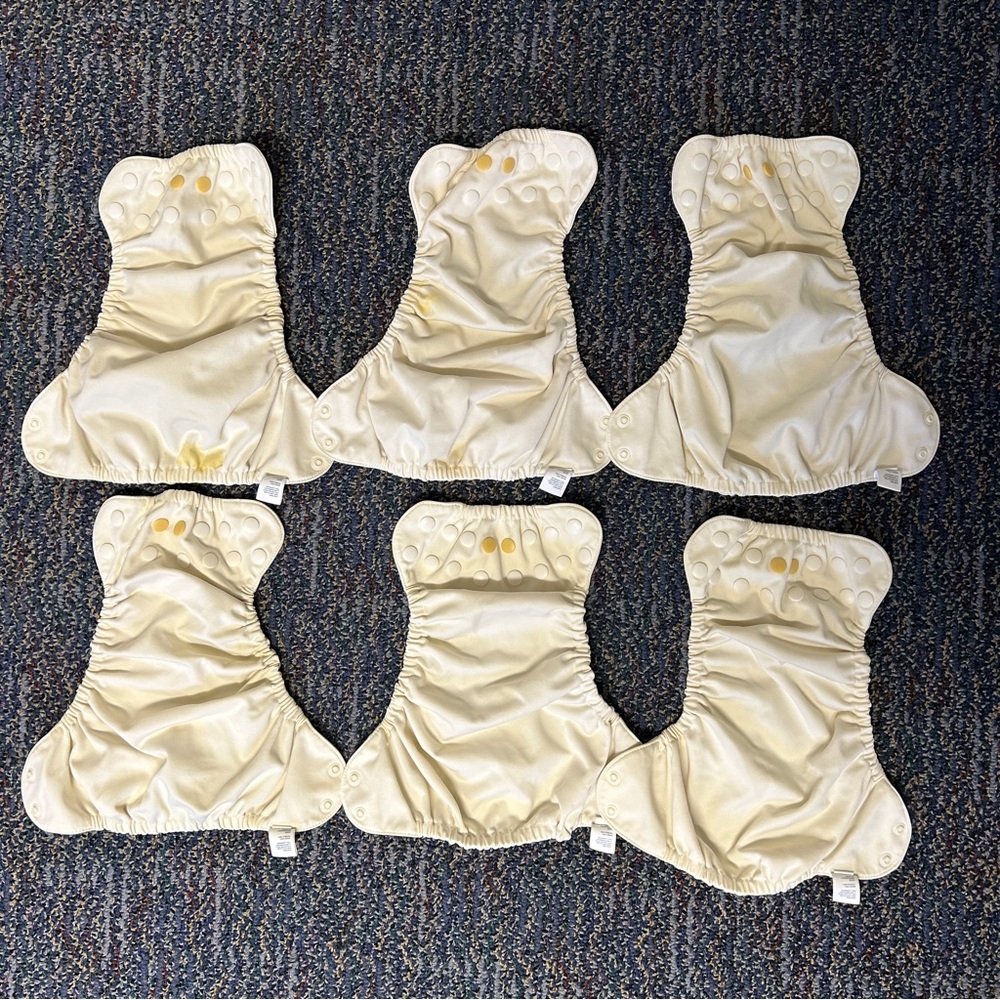 Bundle of Esembly Size 1 Diapers - Picture 7 of 8